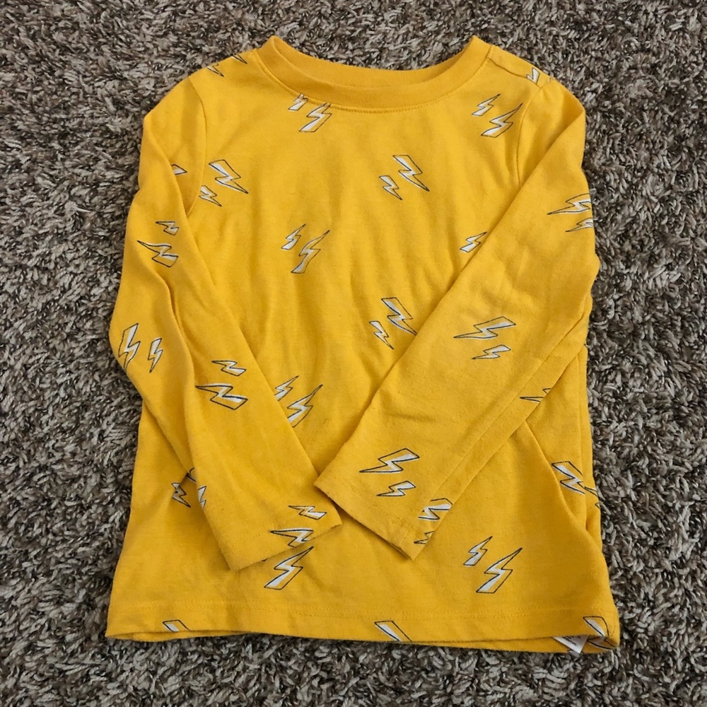 Old Navy lightening bolt tee